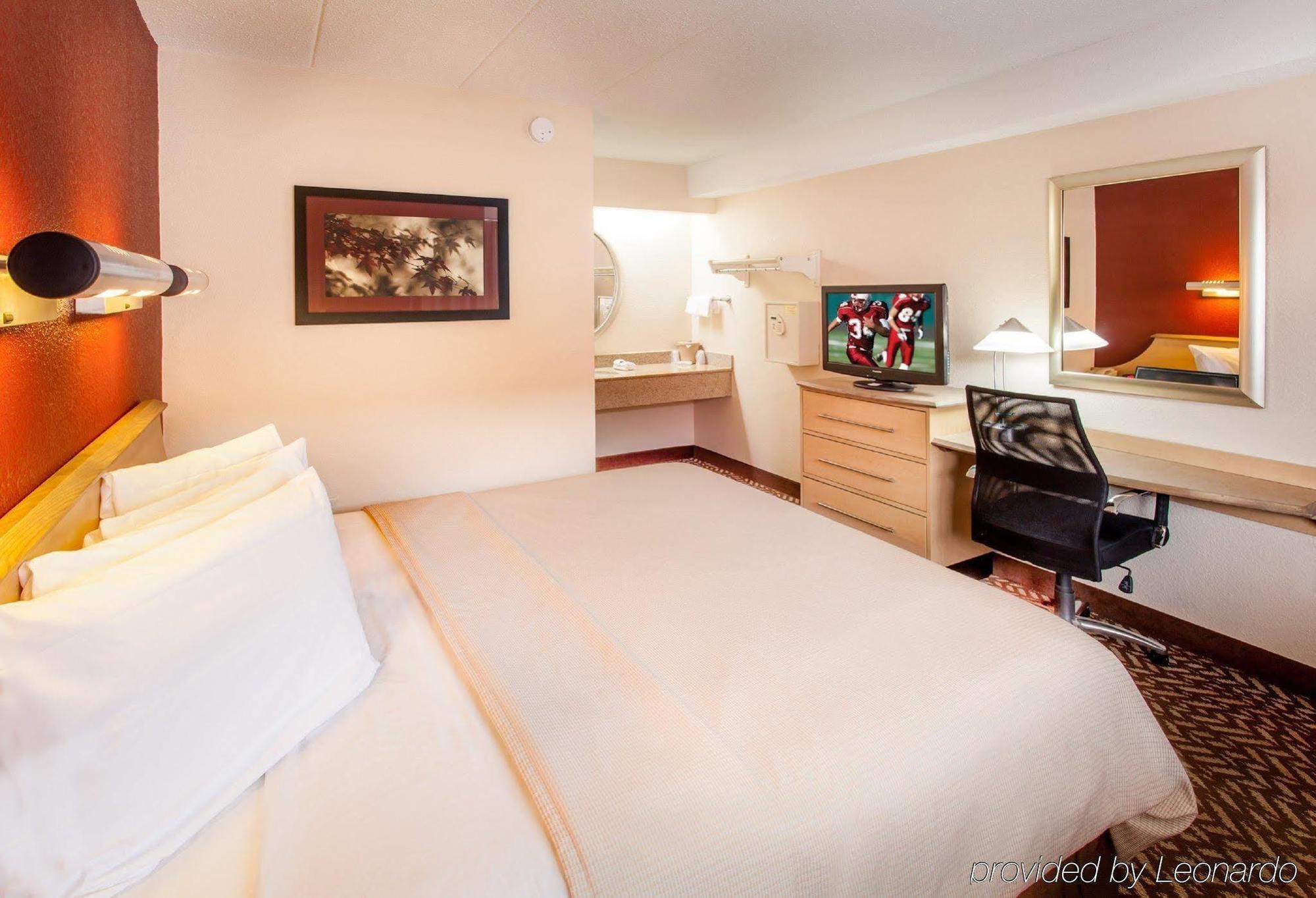 Red Roof Inn Detroit - Troy Εξωτερικό φωτογραφία